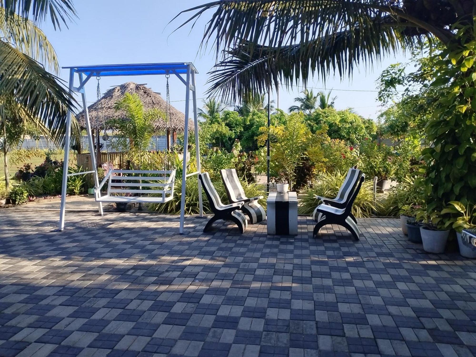 Victory'S Gardens Apartment Mannar Exterior foto